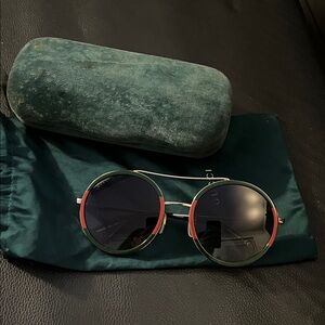 Gucci Black and Silver Round Sunglasses